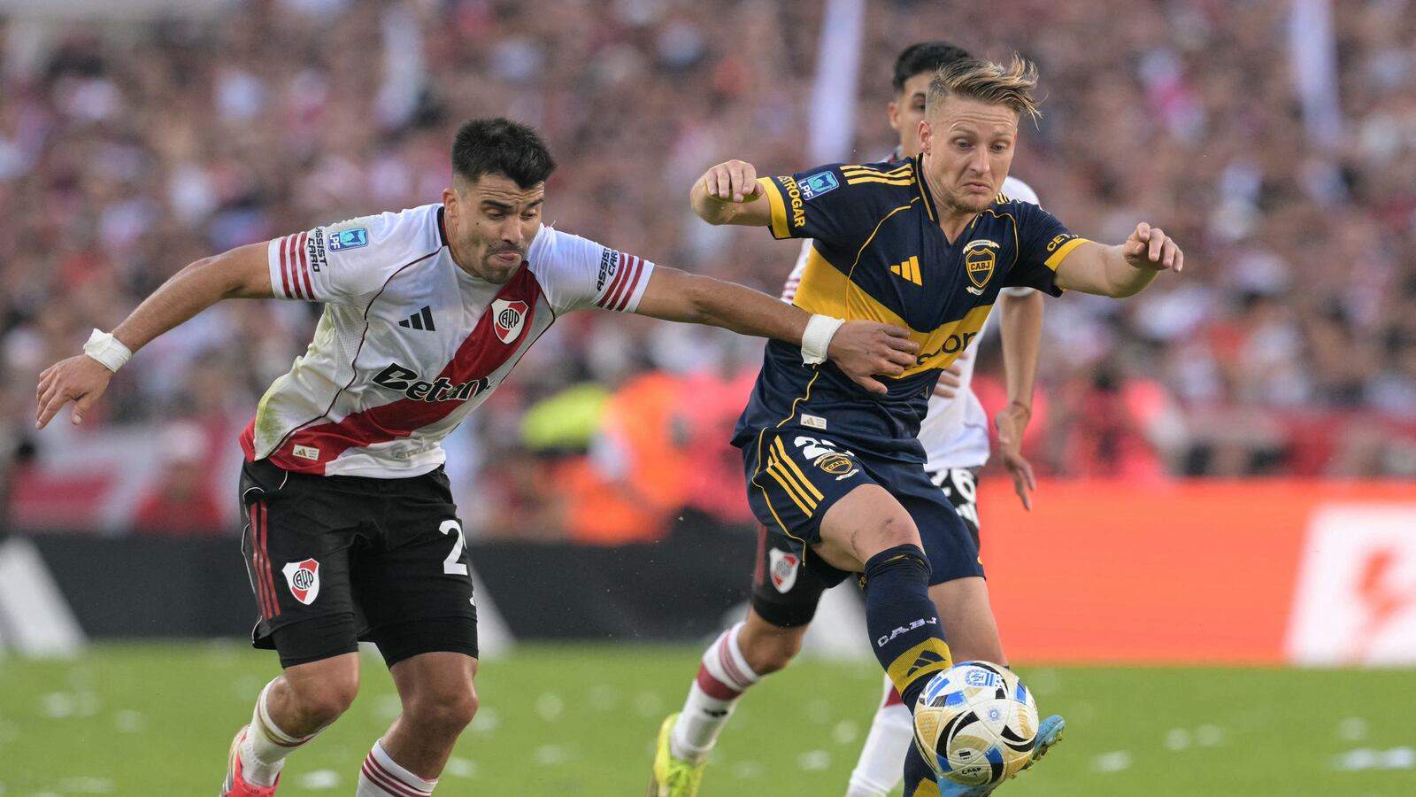 River no irá a la charla previa al Superclásico y la Liga lo cuestiona